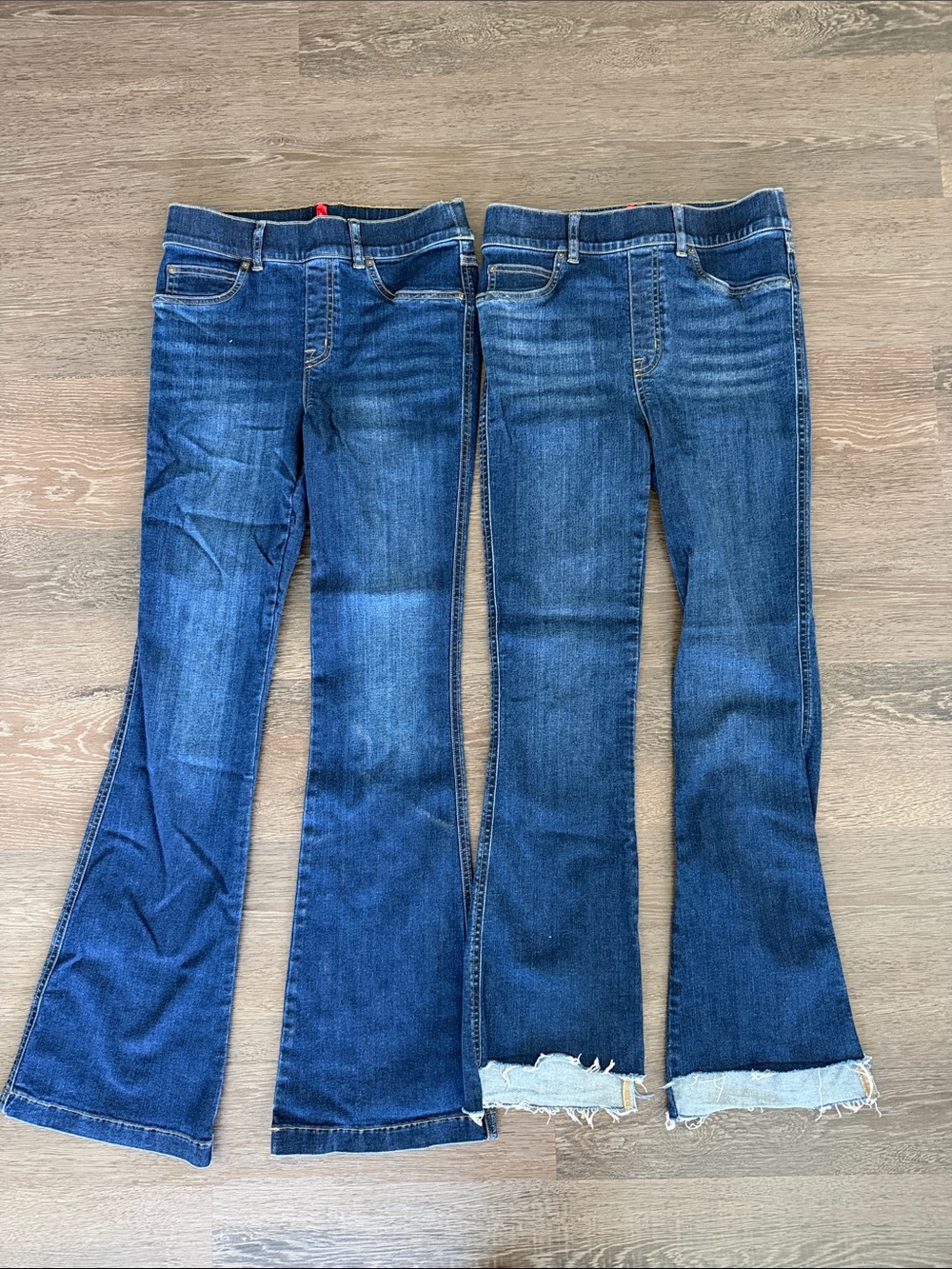 2 pairs of Women’s Dark Blue Flared Jeans - Classic Stretch Denim